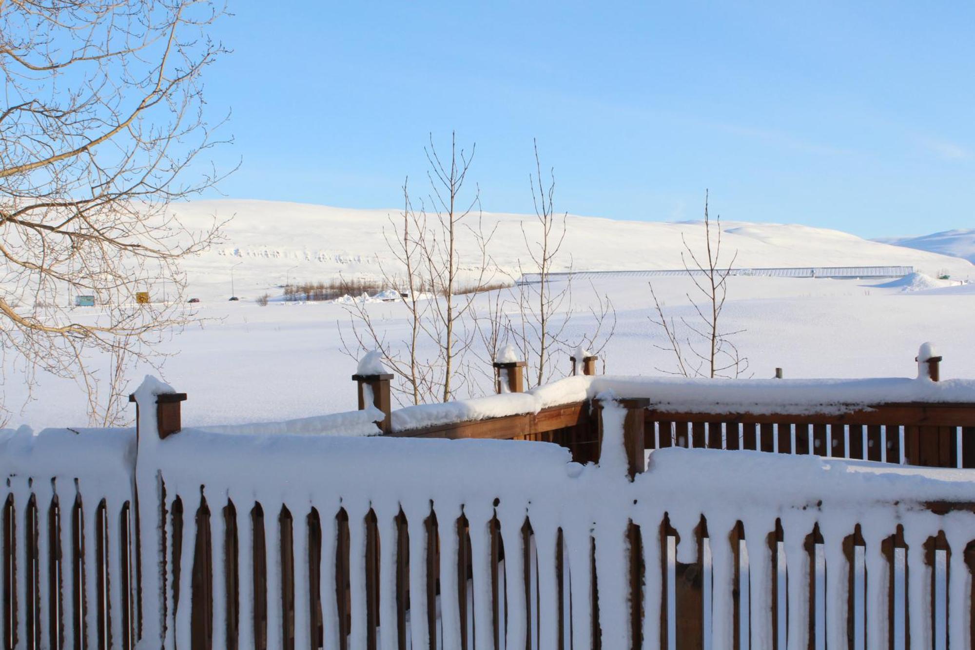 Lonsa Guesthouse Akureyri Buitenkant foto