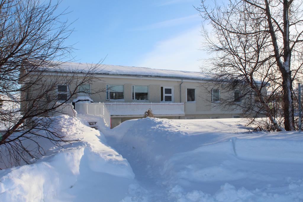 Lonsa Guesthouse Akureyri Buitenkant foto
