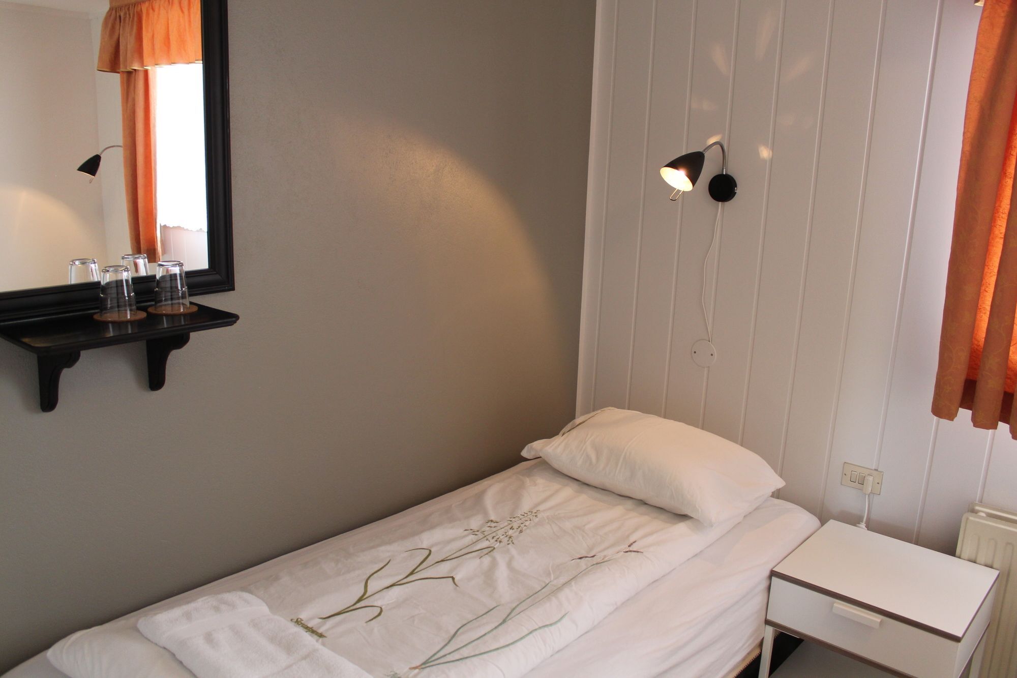 Lonsa Guesthouse Akureyri Buitenkant foto
