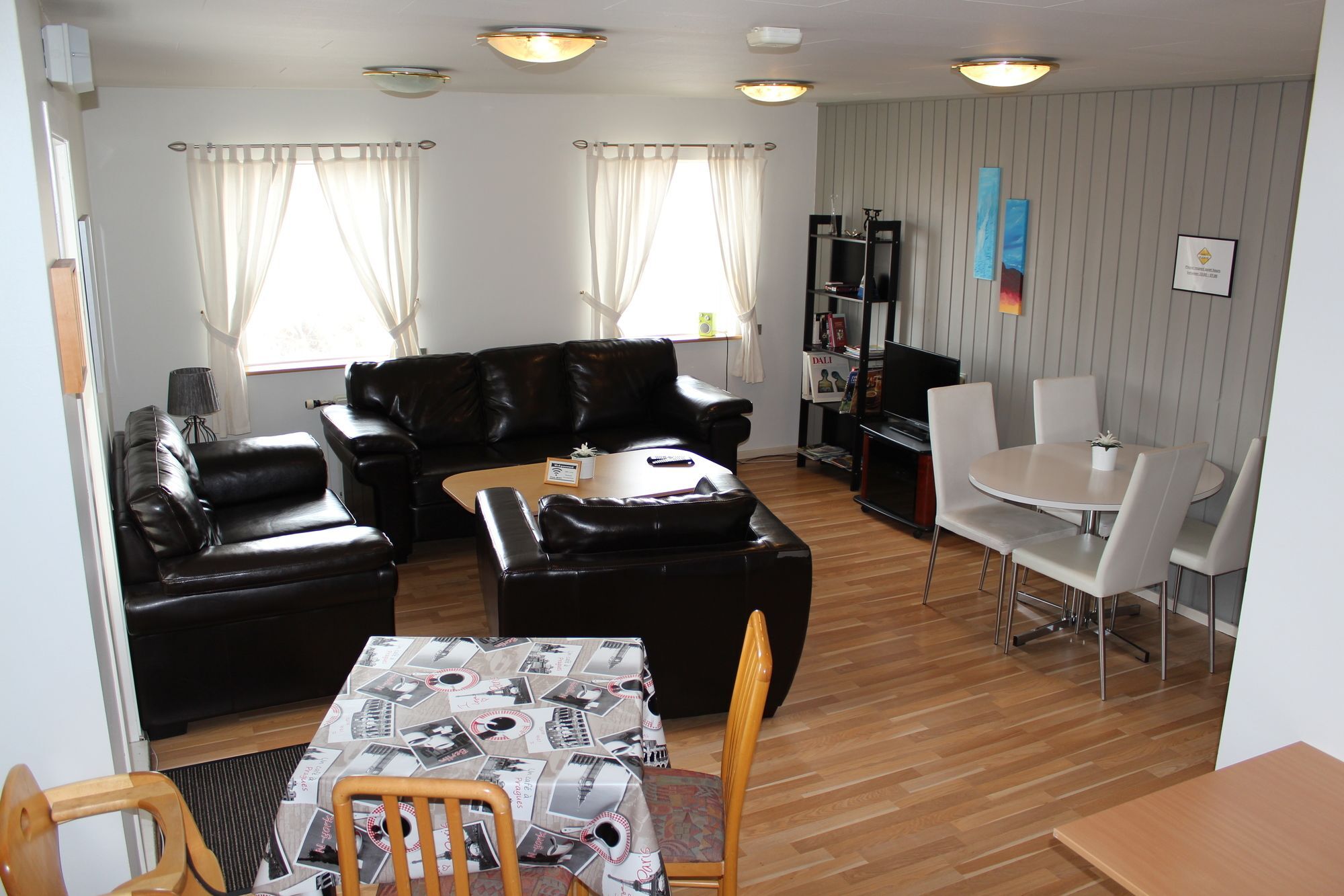 Lonsa Guesthouse Akureyri Buitenkant foto
